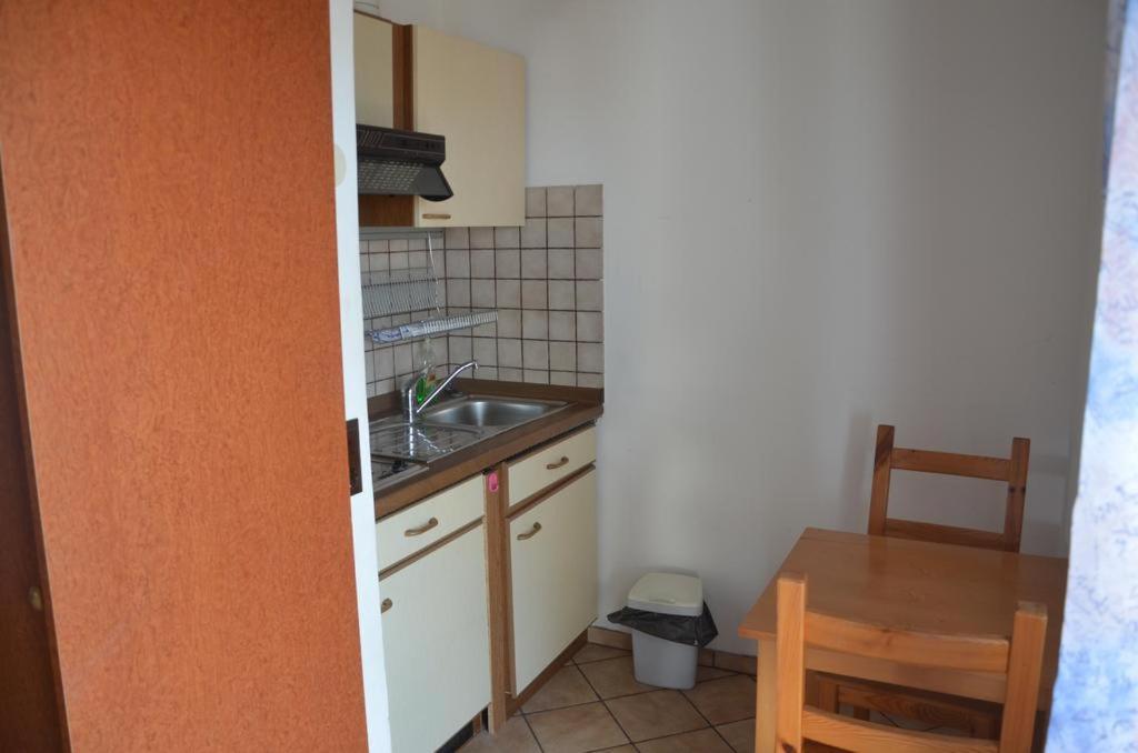 Apartmani Kemac Stara Novalja Exteriör bild